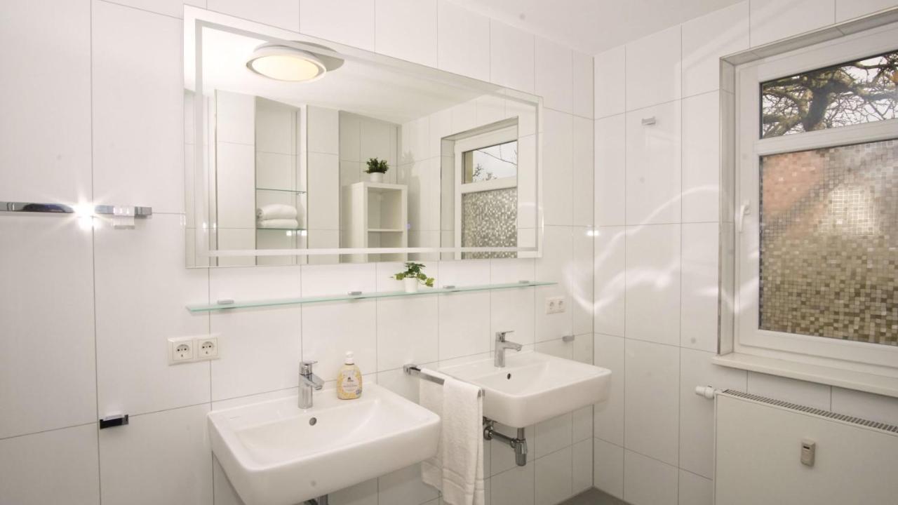 Terrasse, Gratis Nutzung Vom Ahoi Erlebnisbad Und Sauna In Sellin - Meeresblick Fewo 77 Gohren Bagian luar foto